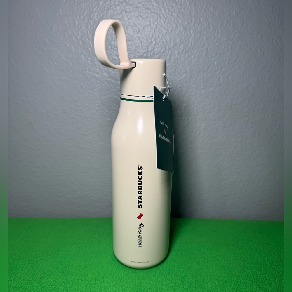 Starbucks x Hello Kitty Water Bottle - Picture 2 of 4